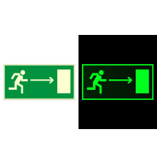 Знак ФЭС E03 "НАПРАВЛЕНИЕ К ЭВАКУАЦИОННОМУ ВЫХОДУ НАПРАВО" (Самокл. 150 х 300)