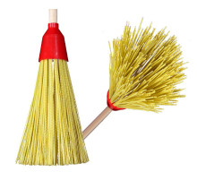 Метла полипропиленовая круглая №10 в сборе с деревянным черенком